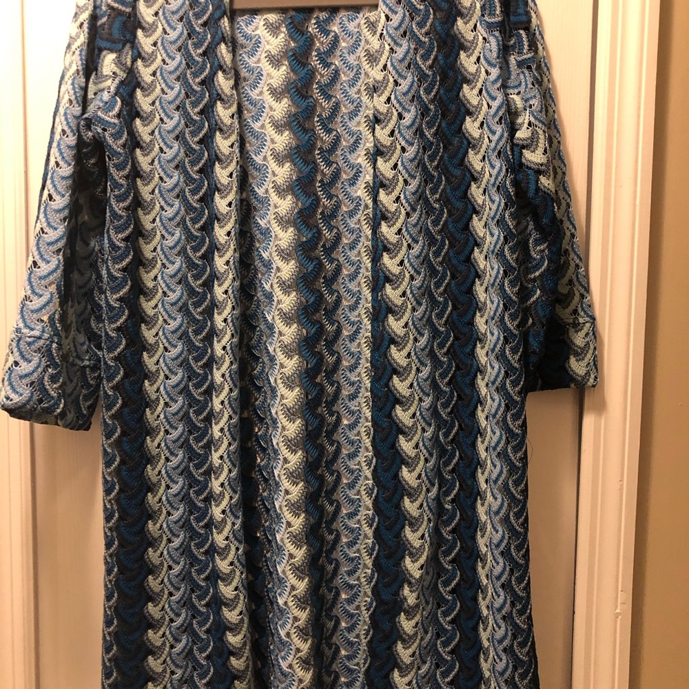 G by Giuliana Blue and White Chevron Cardigan